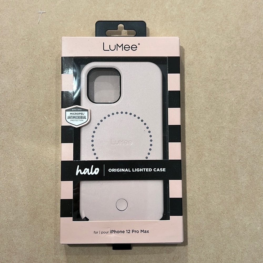 New iPhone 12 Pro Max Lumee phone case light up selfies
